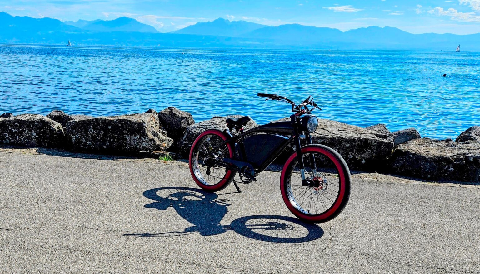 Rockster de ALEGENTIA : l’allure robuste rencontre le raffinement électrique